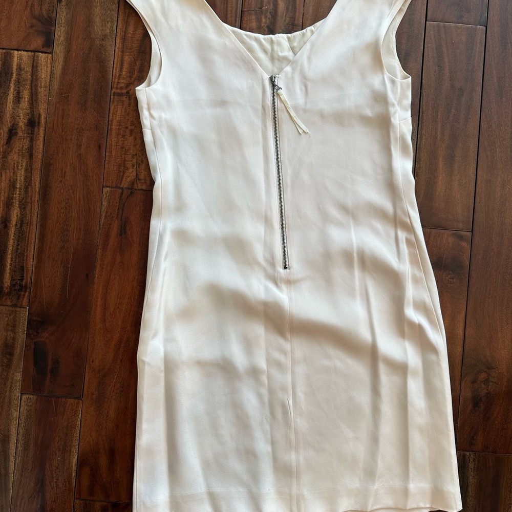 Rebecca Taylor Elegant Embellished Neckline 100% Silk Boat Neck Dress size 2 - Picture 4 of 4